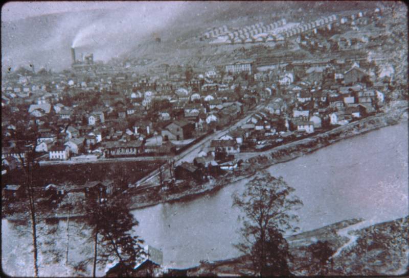 www.JohnstownCafe.com