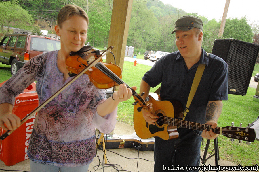 www.JohnstownCafe.com