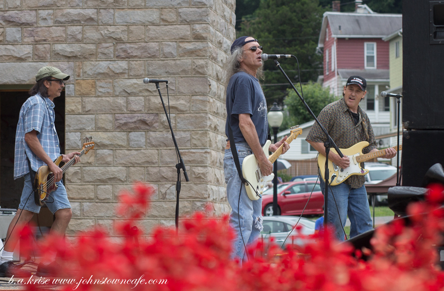 www.JohnstownCafe.com