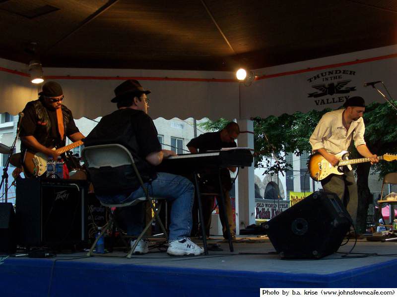 www.JohnstownCafe.com